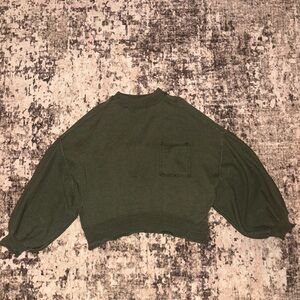 POL Olive Green Knit Cropped Pocket Sweater Women’s Army Green Crop Sweatshirt